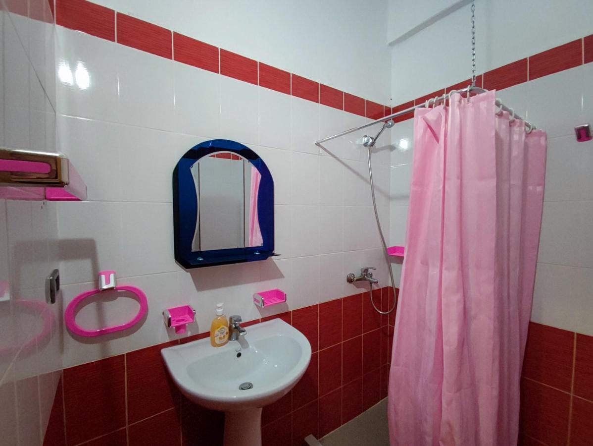 El Rio Apartments Saranda Kültér fotó