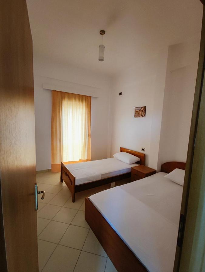 El Rio Apartments Saranda Kültér fotó