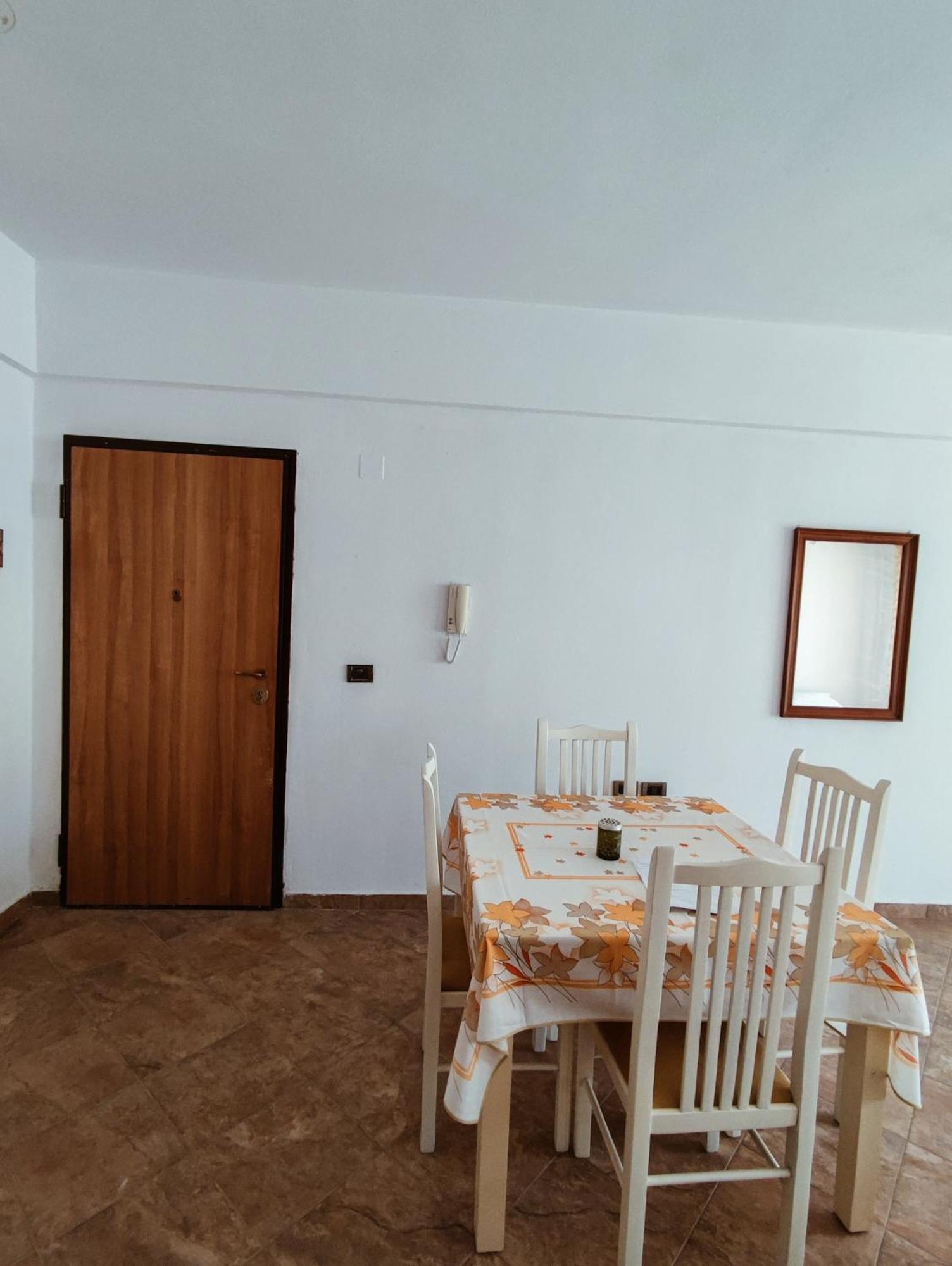 El Rio Apartments Saranda Szoba fotó
