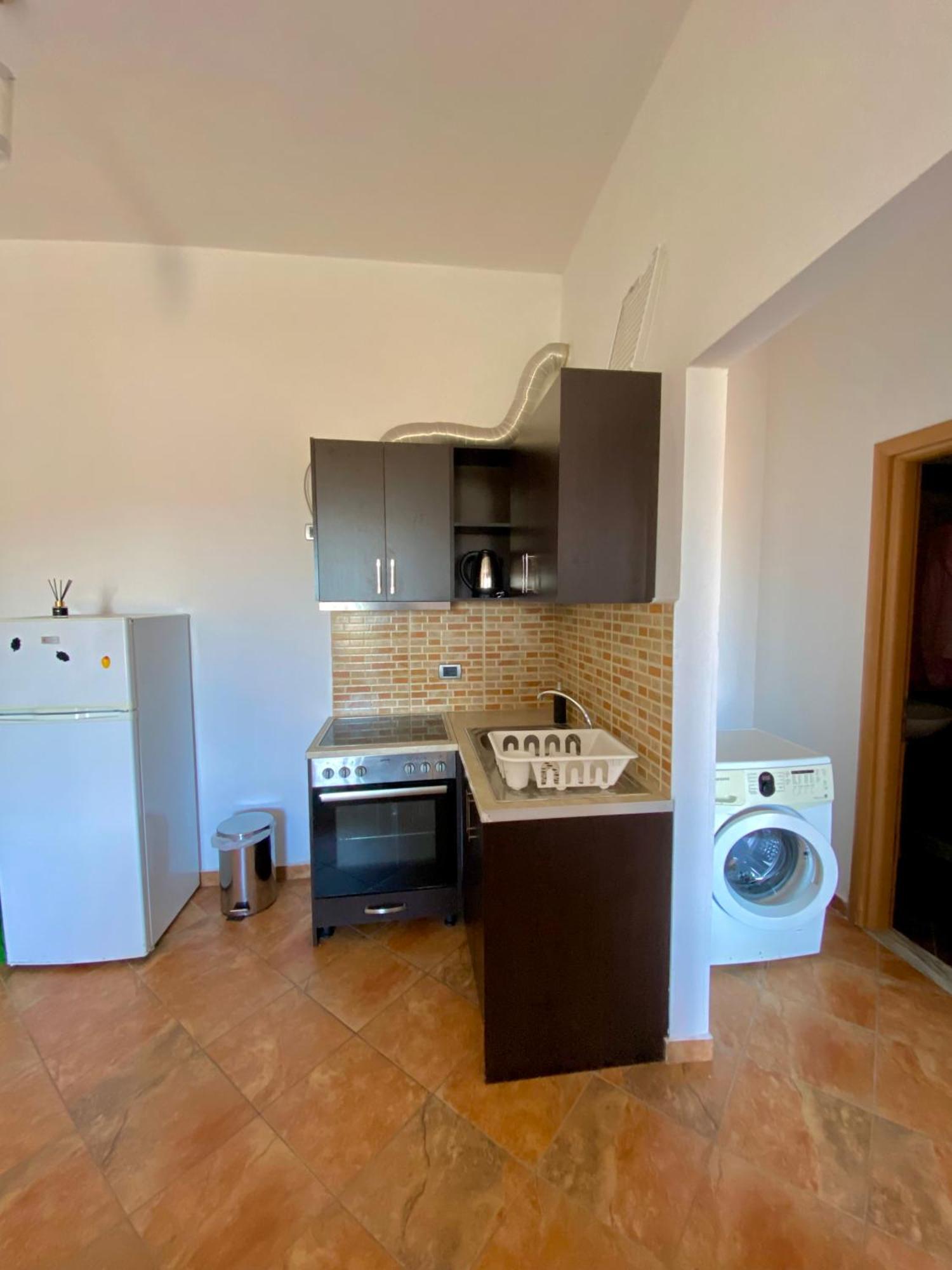 El Rio Apartments Saranda Kültér fotó