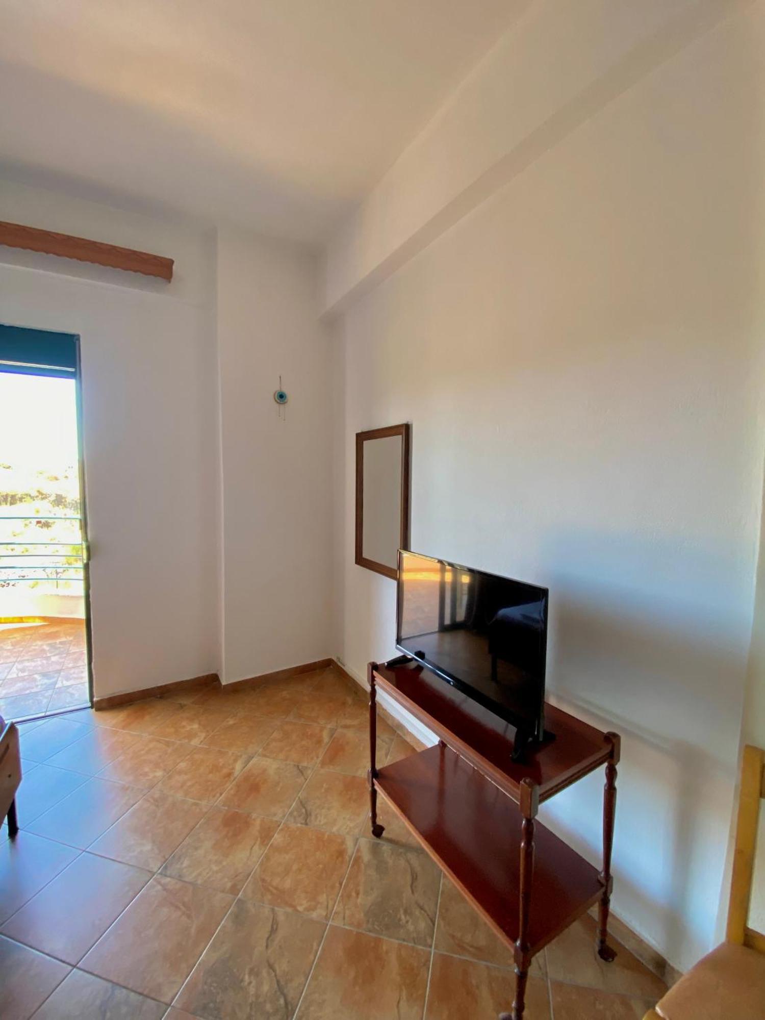 El Rio Apartments Saranda Kültér fotó