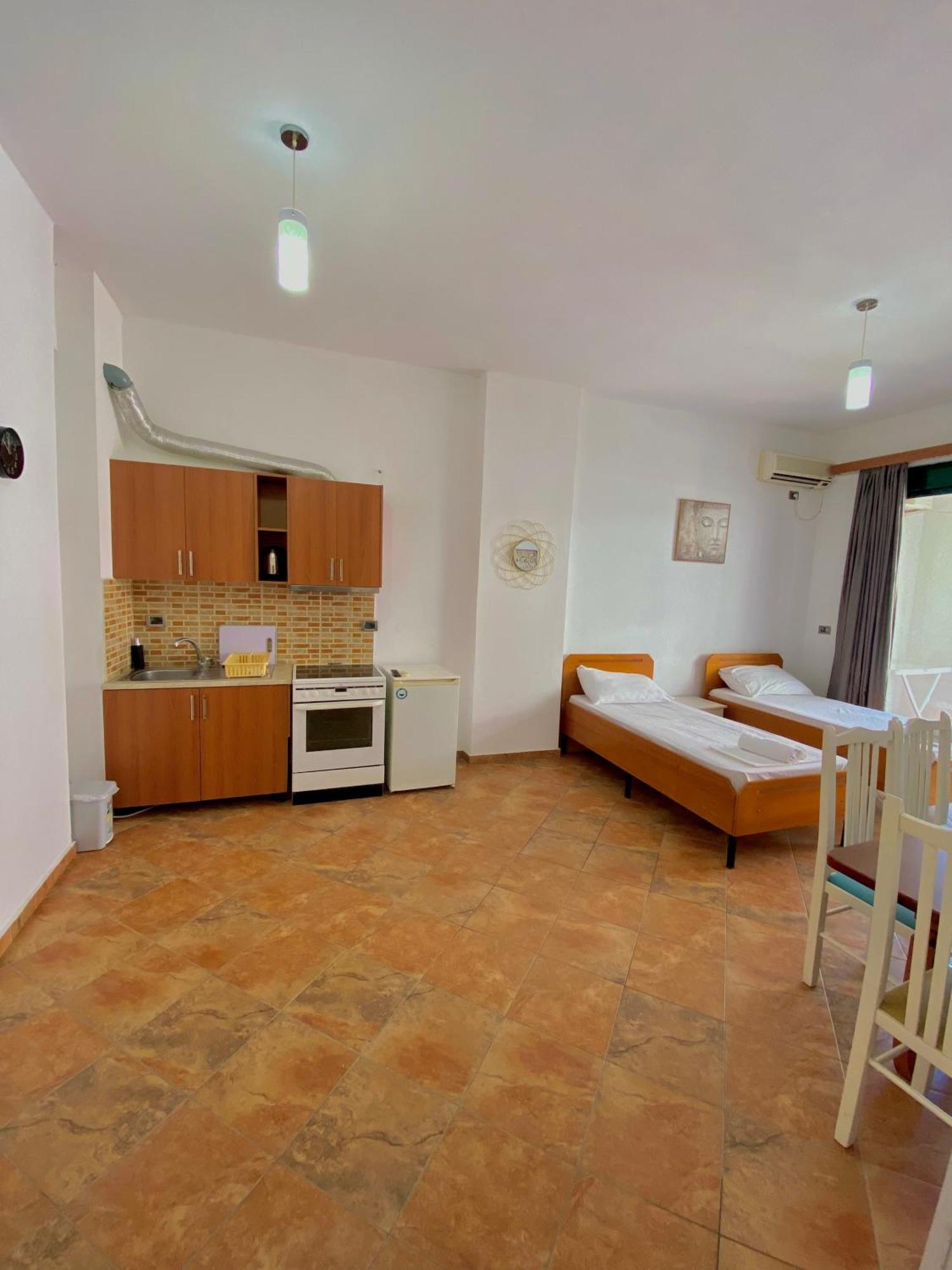 El Rio Apartments Saranda Kültér fotó